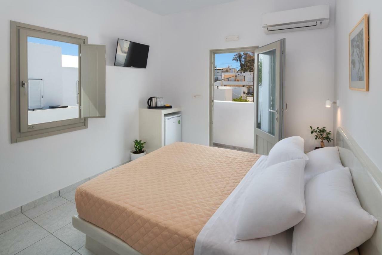 Olive Tree Suites サントリーニ エクステリア 写真